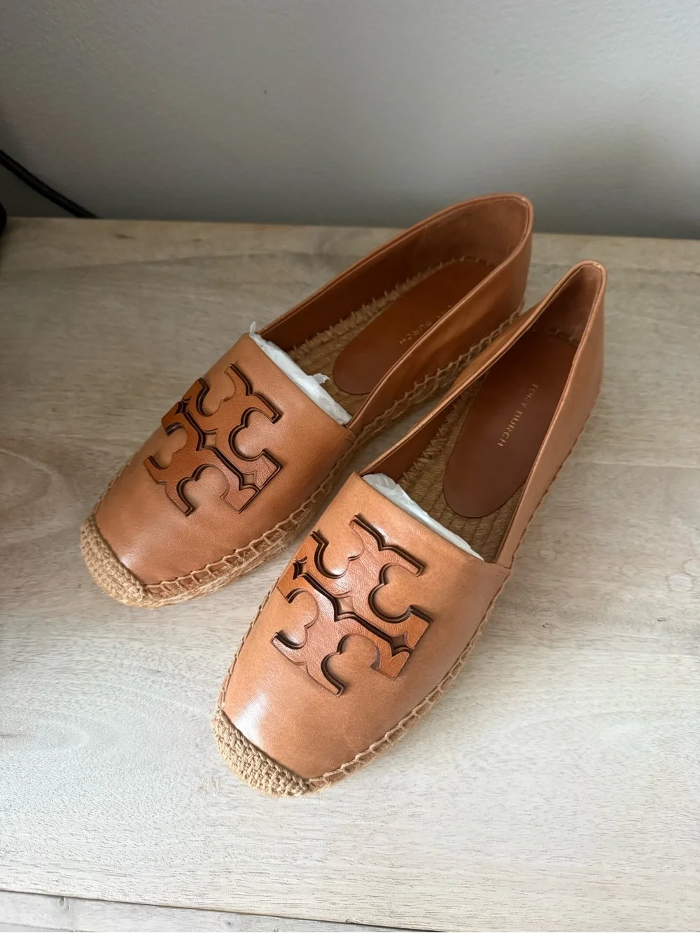 Tory Burch Cognac Leather Espadrille Flats with Logo Cutout - Picture 2 of 5